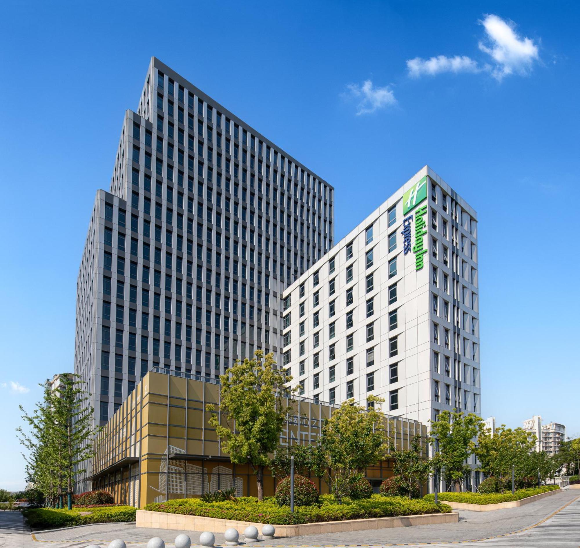 Holiday Inn Express Changfeng Park Shanghai Eksteriør billede